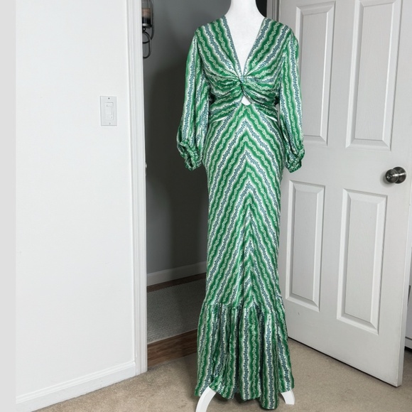 Sandro Agnetta Maxi Dress Cut Out Details 3/4 Sleeve Green Viscose Bias Cut - Picture 11 of 16